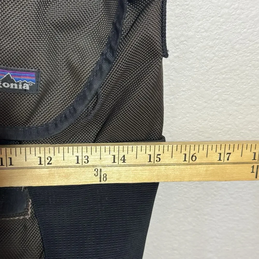 Vintage Patagonia Vertical Mass Crossbody Sling Bag Gray Travel Laptop Messenger